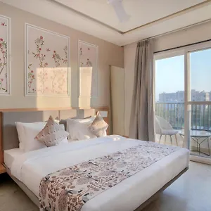 Aura By Arihant Hotel